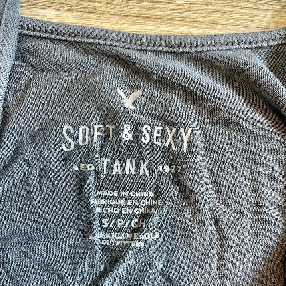 American Eagle Outfitters Black Sleeveless Top - Picture 3 of 3